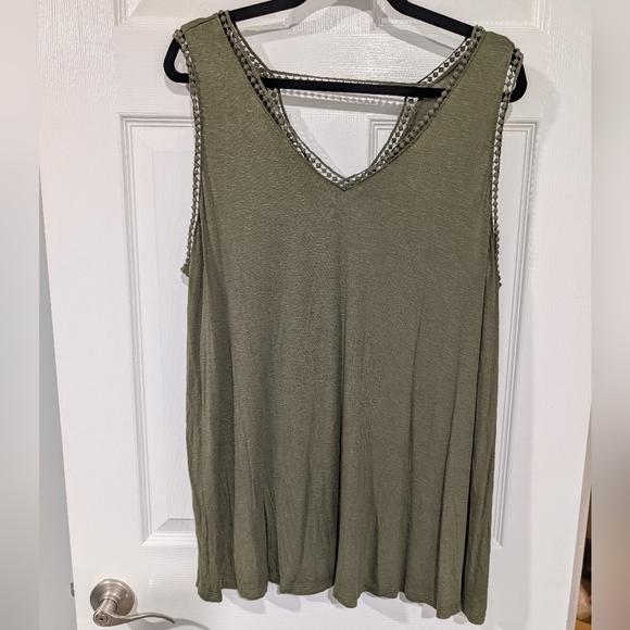 Lane Bryant Sage Green Swing Sleeveless Tank Top in Size 18/20 (2X) - Picture 1 of 7